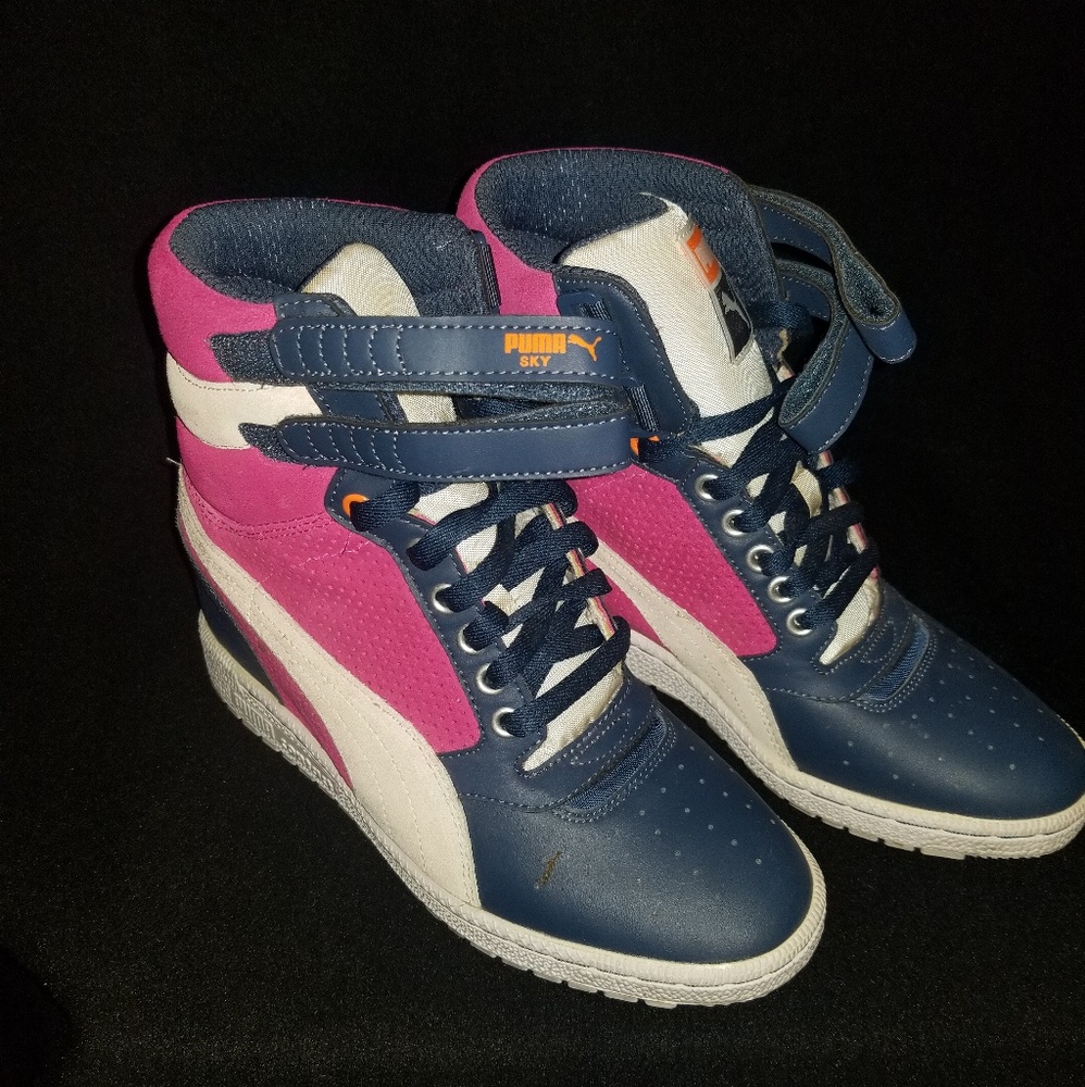 Shoes - Picture 6 of 8